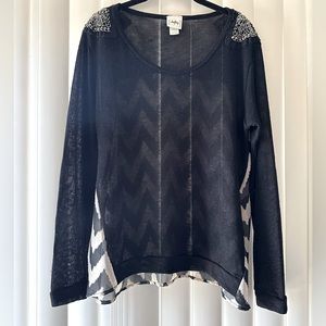 Lightweight Sweater w/ Metal Details On Shoulders